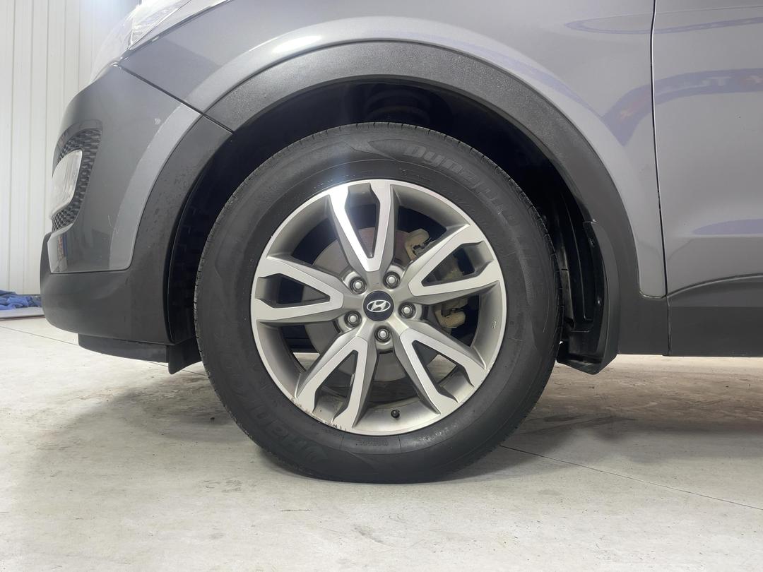 Photo '10' of Hyundai Santa FE
