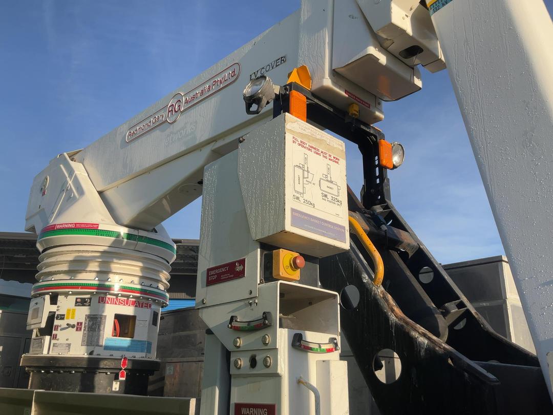 Photo '17' of Isuzu F Series FVZ1400A Cherry Picker/EWP
