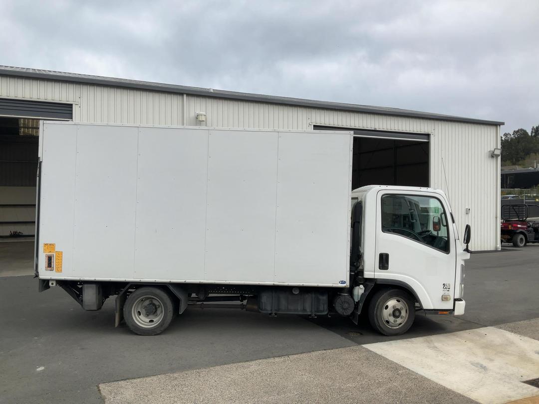Photo '4' of Isuzu N Series NLR250M Box Body