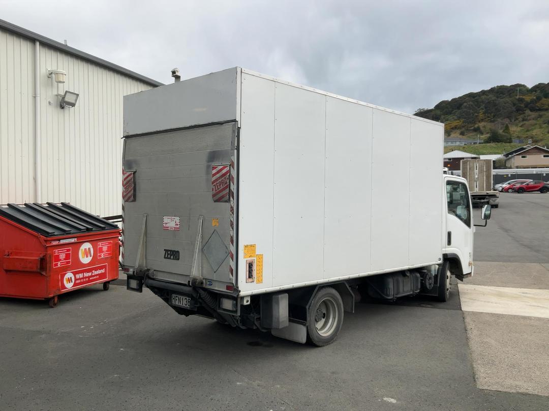 Photo '5' of Isuzu N Series NLR250M Box Body