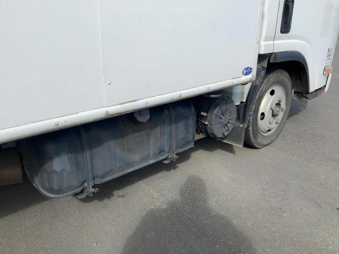 Photo '29' of Isuzu N Series NLR250M Box Body