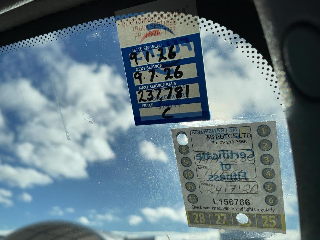 Photo '37' of Iveco Daily 45C17 Flat Deck Crane