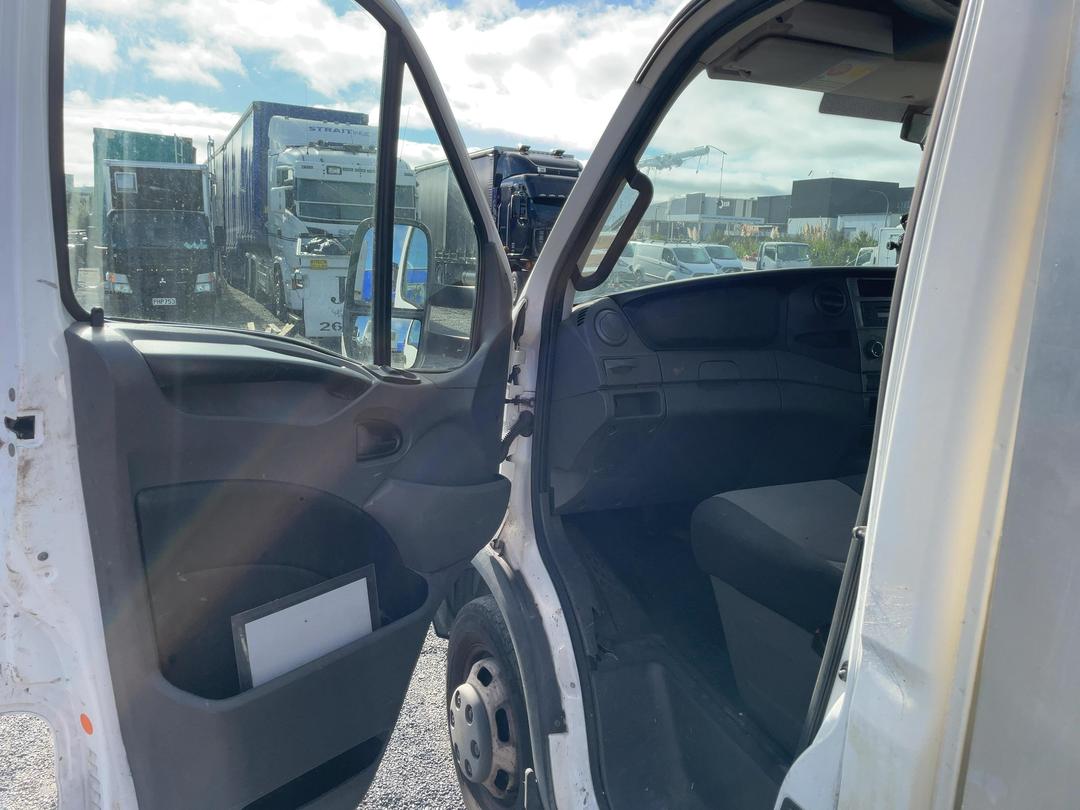 Photo '20' of Iveco Daily 45C17 Flat Deck Crane