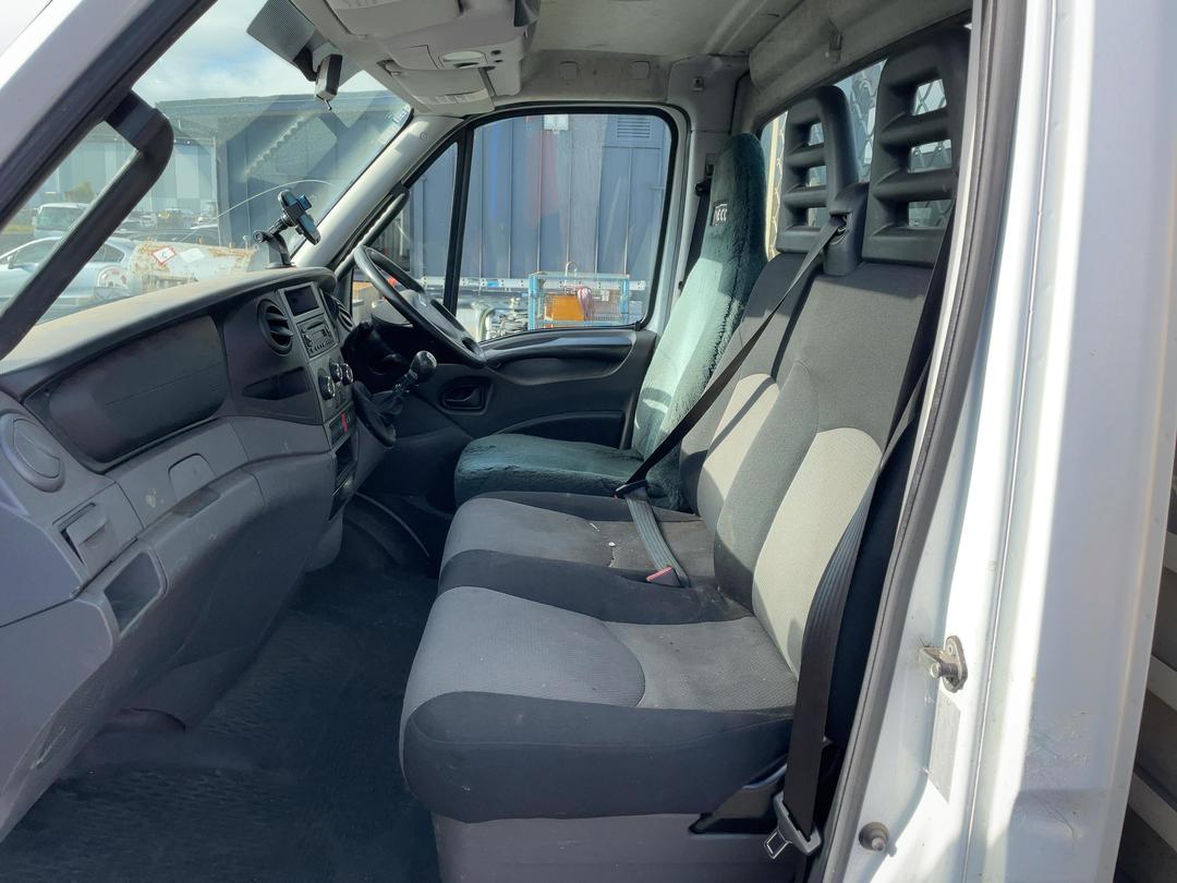 Photo '21' of Iveco Daily 45C17 Flat Deck Crane