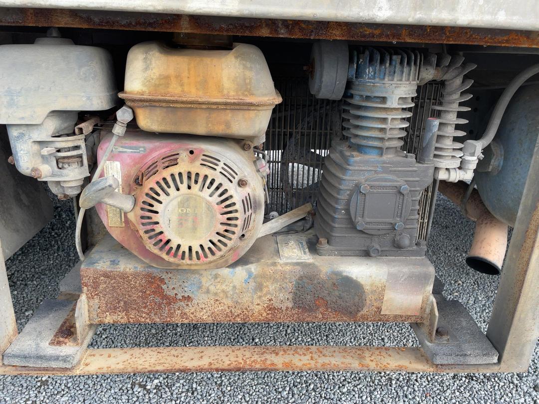 Photo '31' of Iveco Daily 45C17 Flat Deck Crane