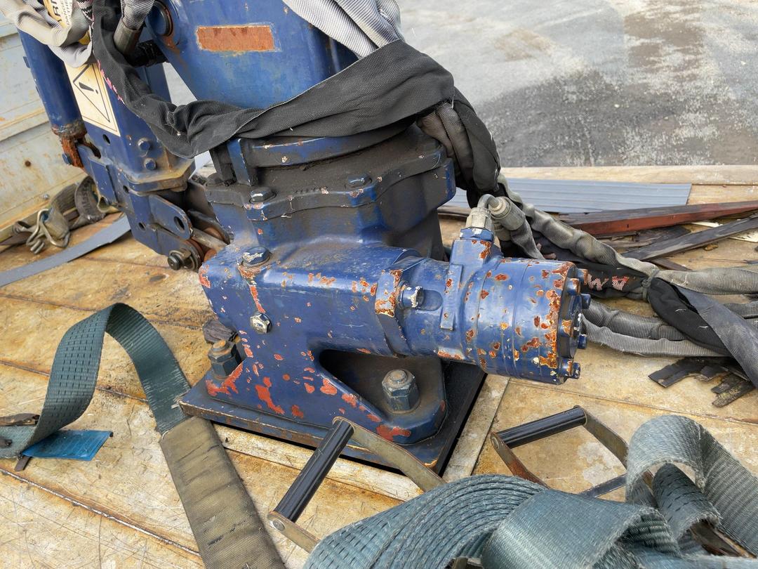 Photo '29' of Iveco Daily 45C17 Flat Deck Crane