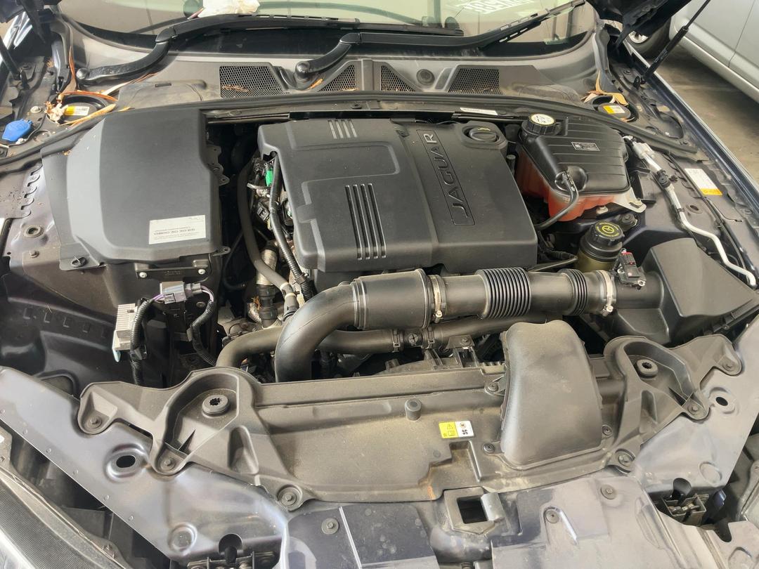 Photo '34' of Jaguar XF Luxury D Auto