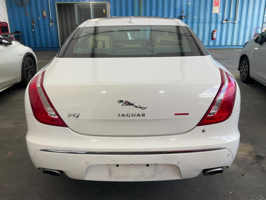 Photo '5' of Jaguar XJ 3.0 Diesel SWB Photo '5' of Jaguar XJ 3.0 Diesel SWB