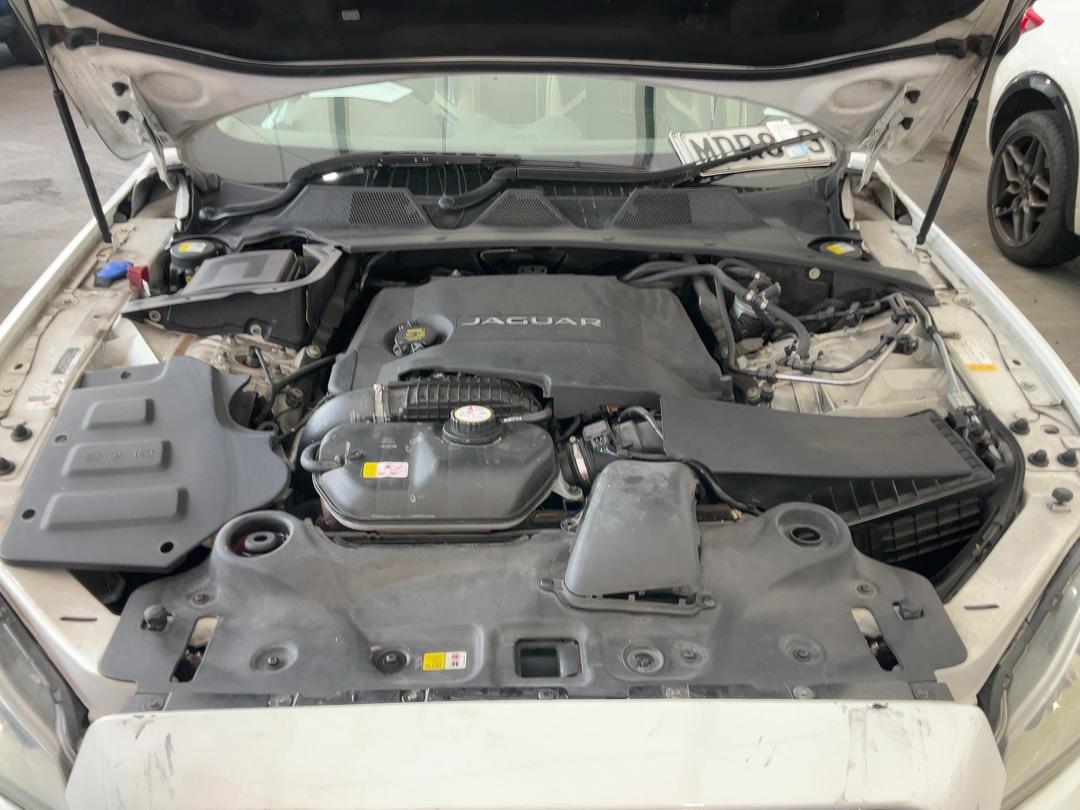 Photo '11' of Jaguar XJ 3.0 Diesel SWB Photo '11' of Jaguar XJ 3.0 Diesel SWB