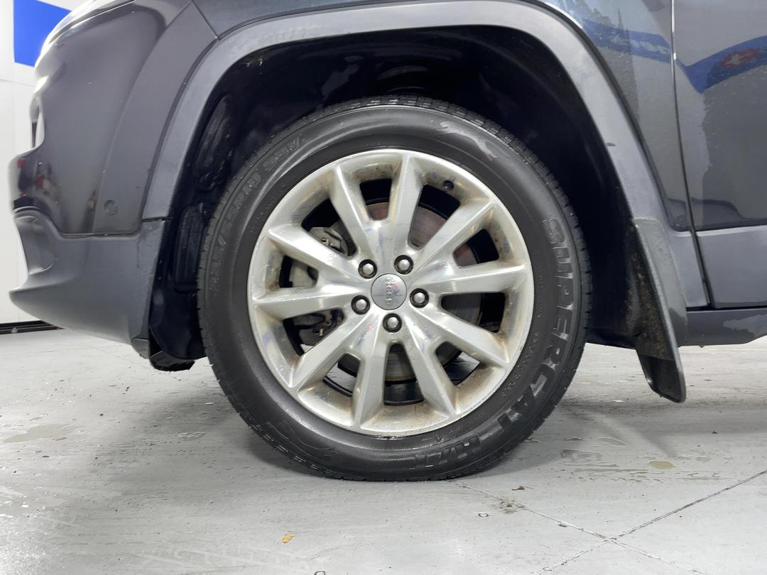 Photo '8' of Jeep Cherokee Limited Photo '8' of Jeep Cherokee Limited