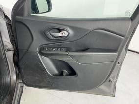Photo '15' of Jeep Cherokee
