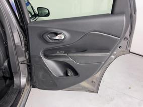 Photo '19' of Jeep Cherokee