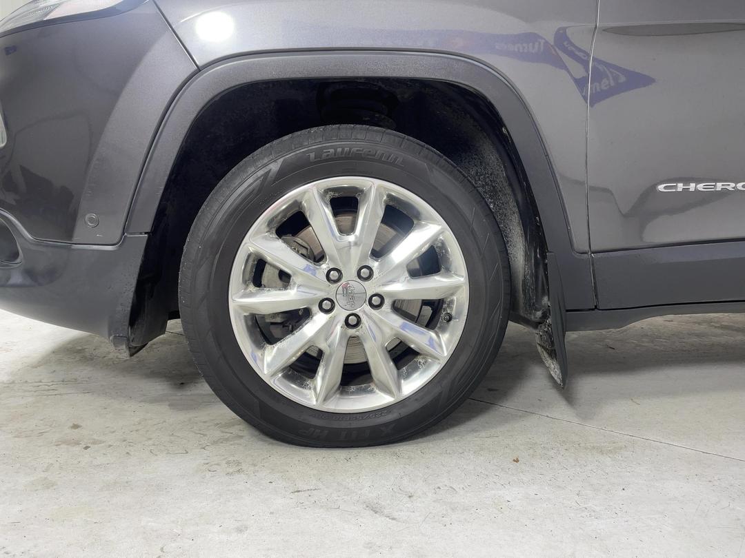 Photo '10' of Jeep Cherokee