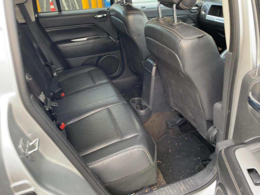 Photo '18' of Jeep Compass Limited Photo '18' of Jeep Compass Limited