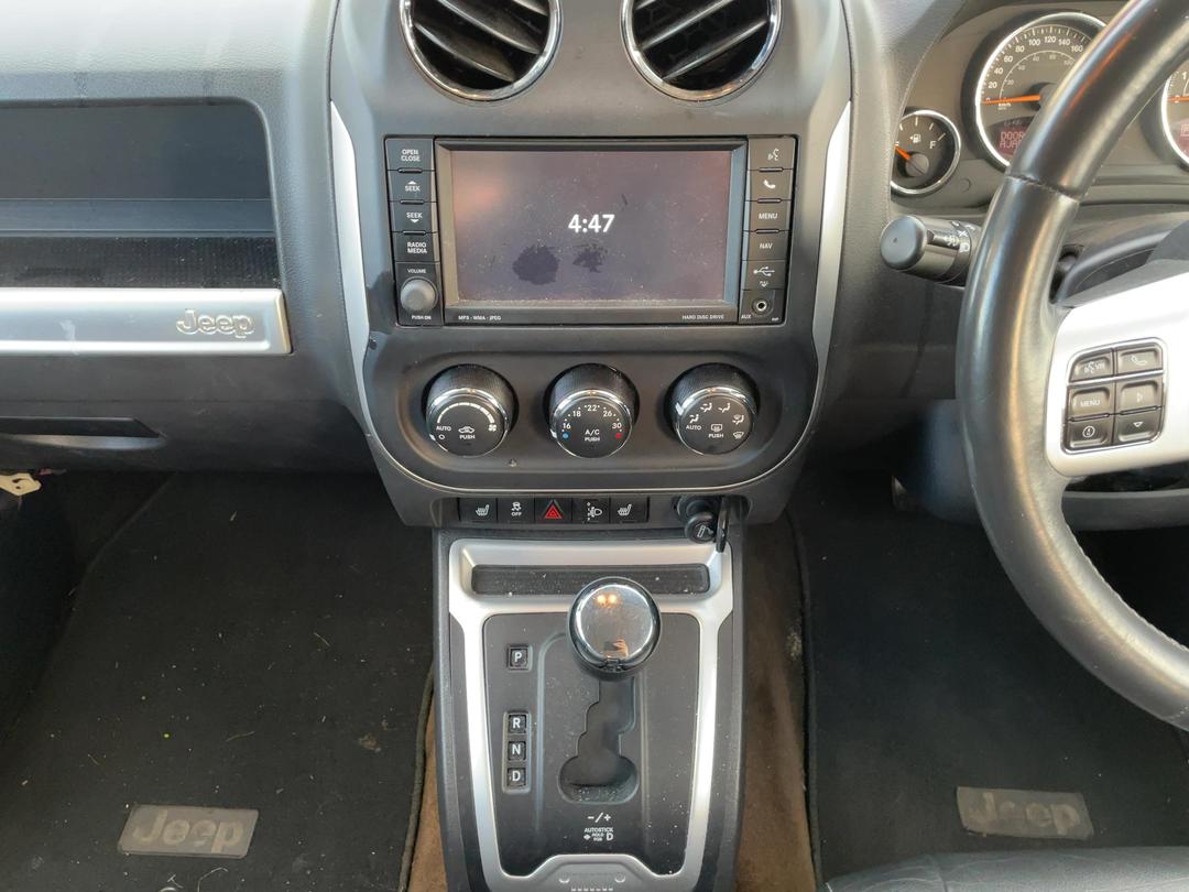 Photo '16' of Jeep Compass Limited Photo '16' of Jeep Compass Limited