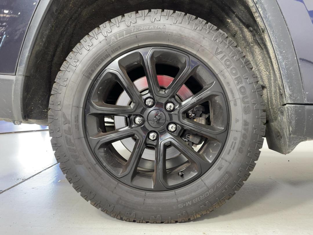 Photo '8' of Jeep Grand Cherokee Laredo Photo '8' of Jeep Grand Cherokee Laredo