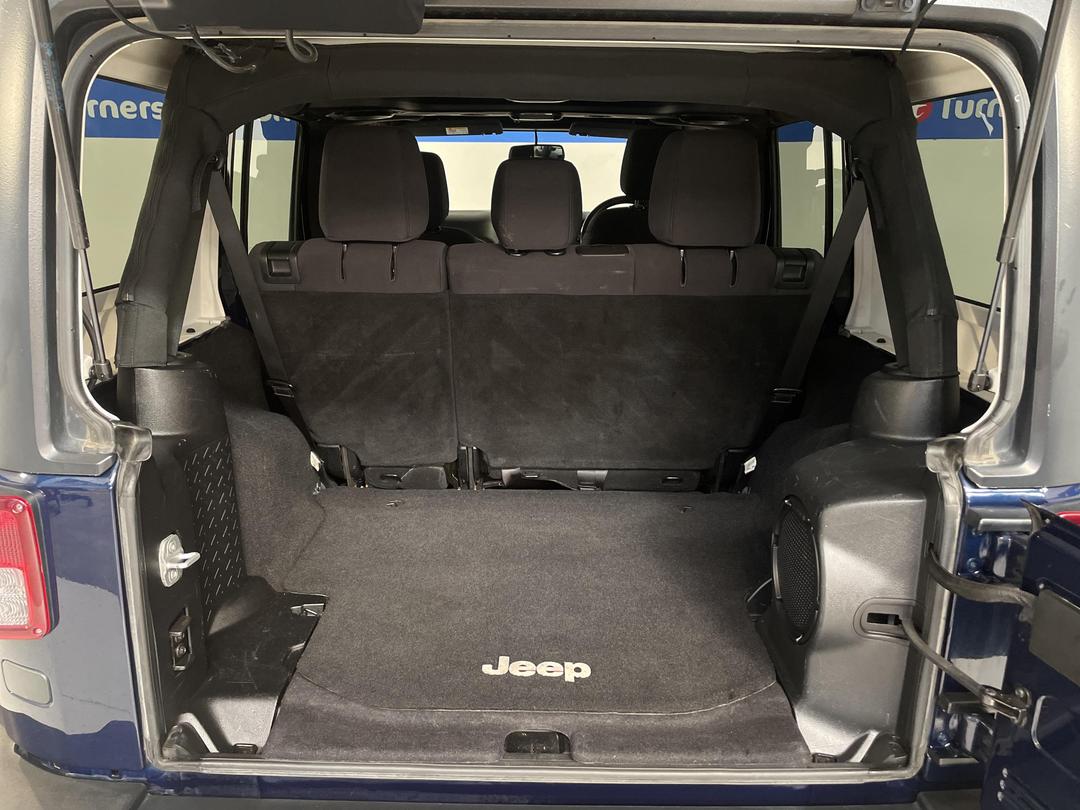 Photo '14' of Jeep Wrangler