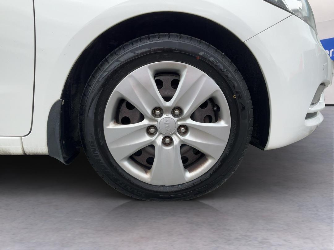 Photo '9' of KIA Cerato