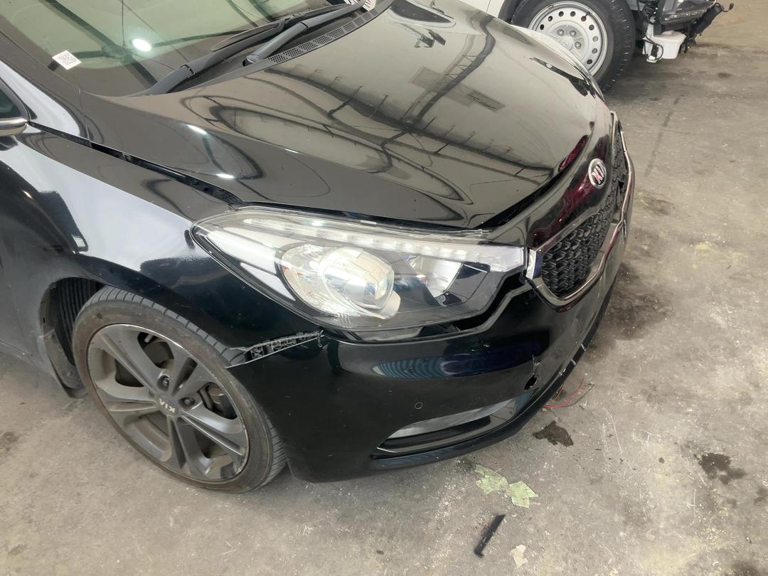 Photo '4' of KIA Cerato SX Photo '4' of KIA Cerato SX