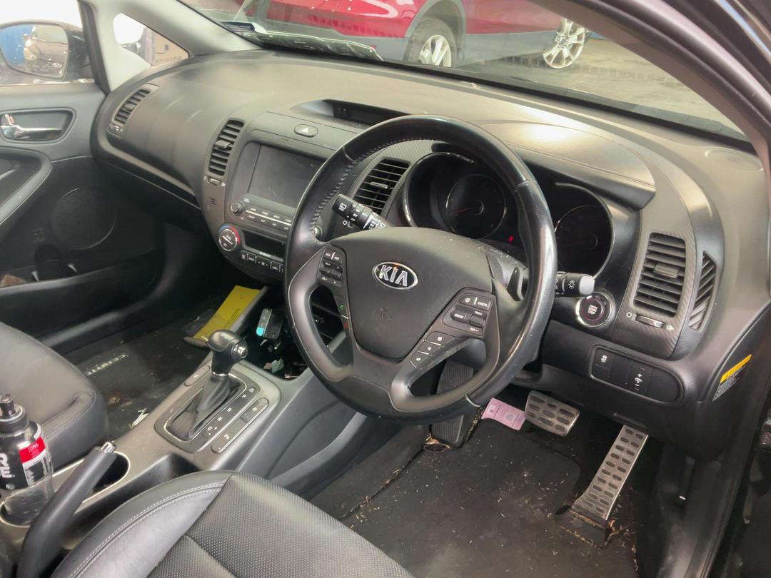 Photo '22' of KIA Cerato SX Photo '22' of KIA Cerato SX