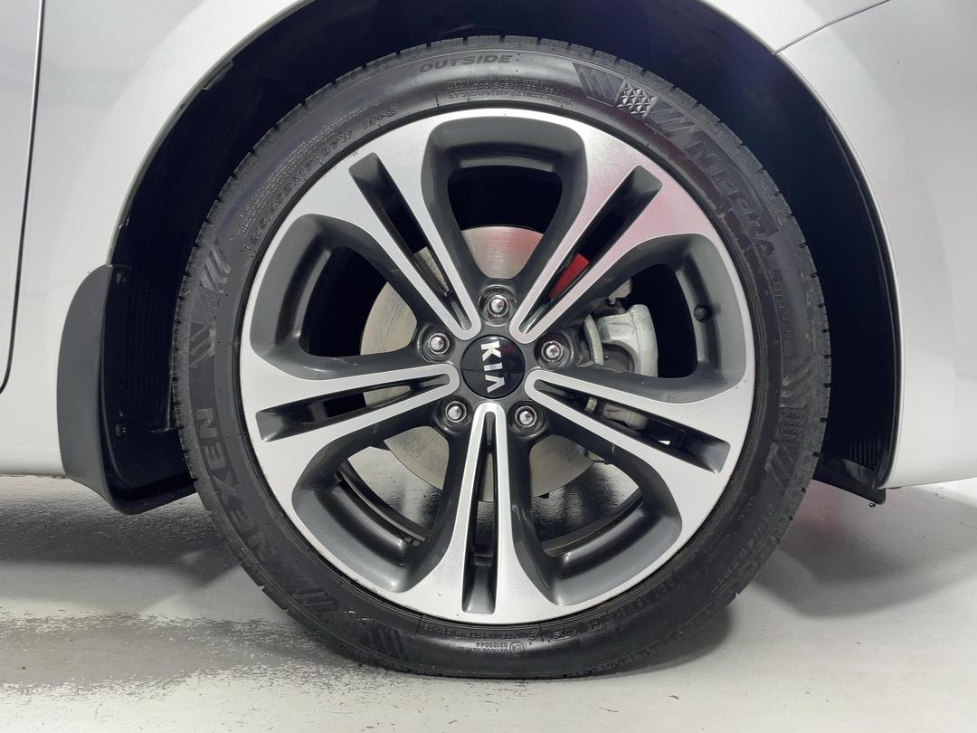 Photo '9' of KIA Cerato