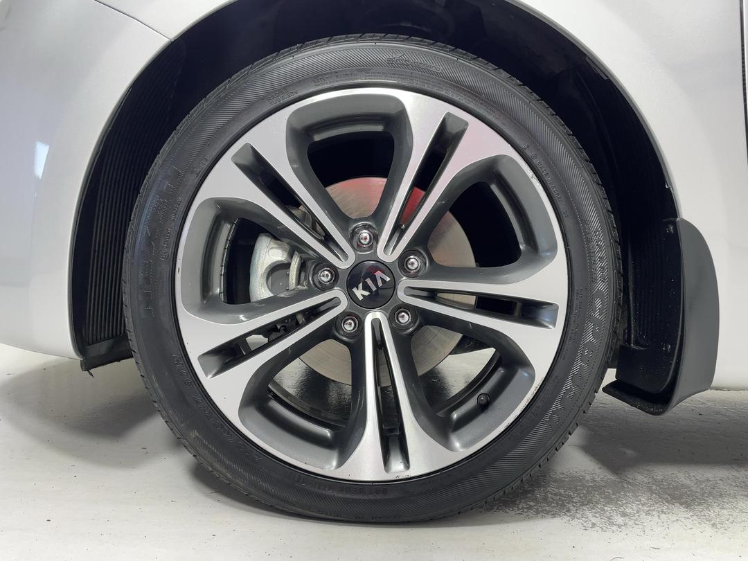 Photo '10' of KIA Cerato