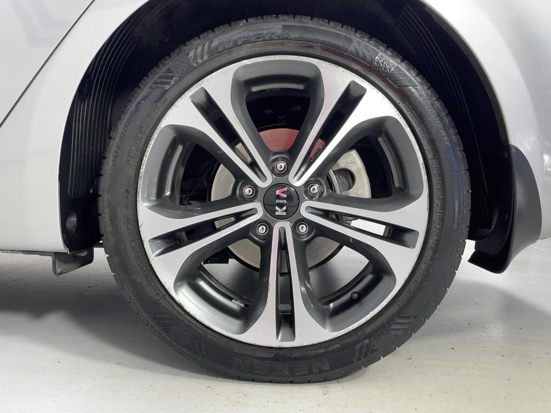 Photo '11' of KIA Cerato