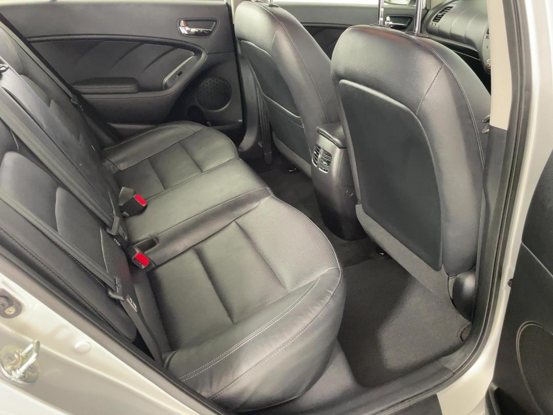 Photo '20' of KIA Cerato