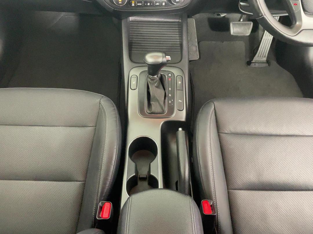 Photo '18' of KIA Cerato