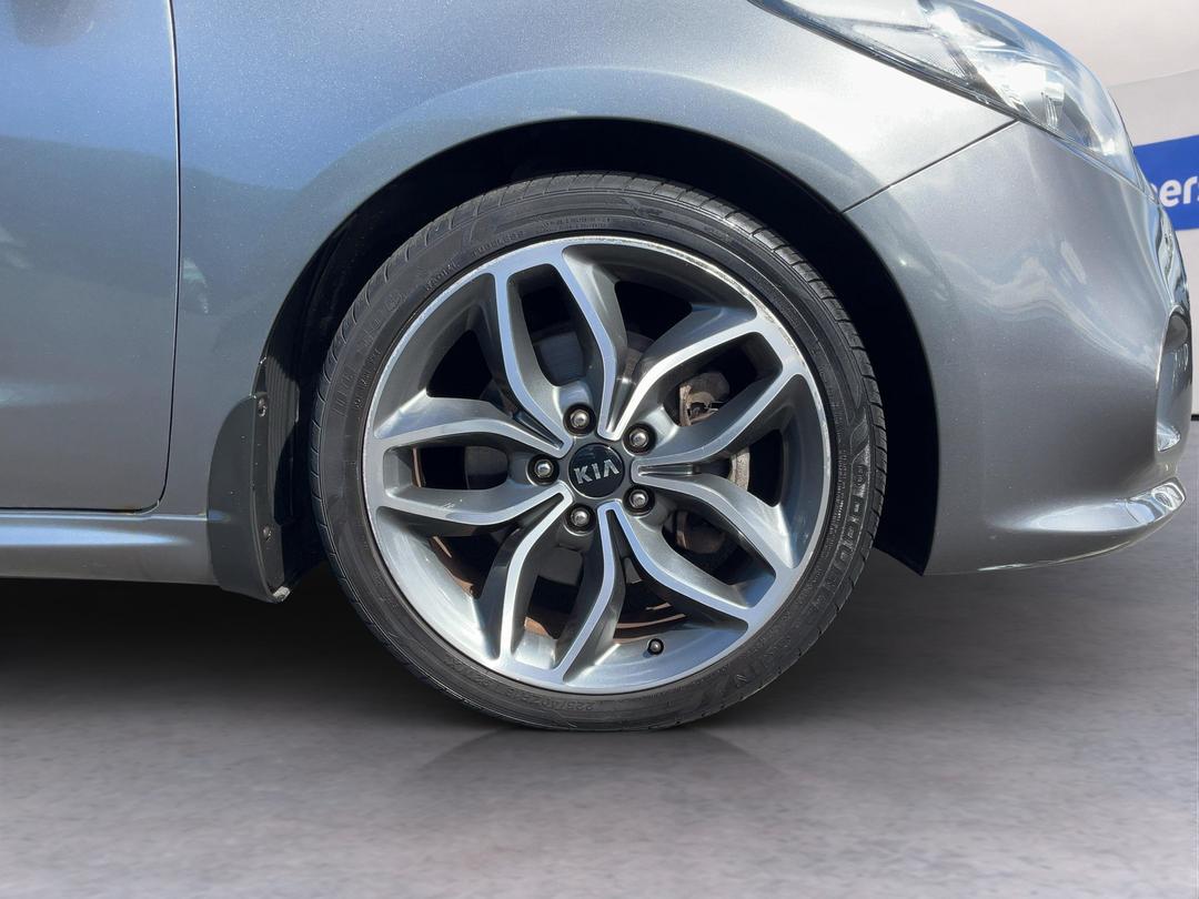 Photo '9' of KIA Koup