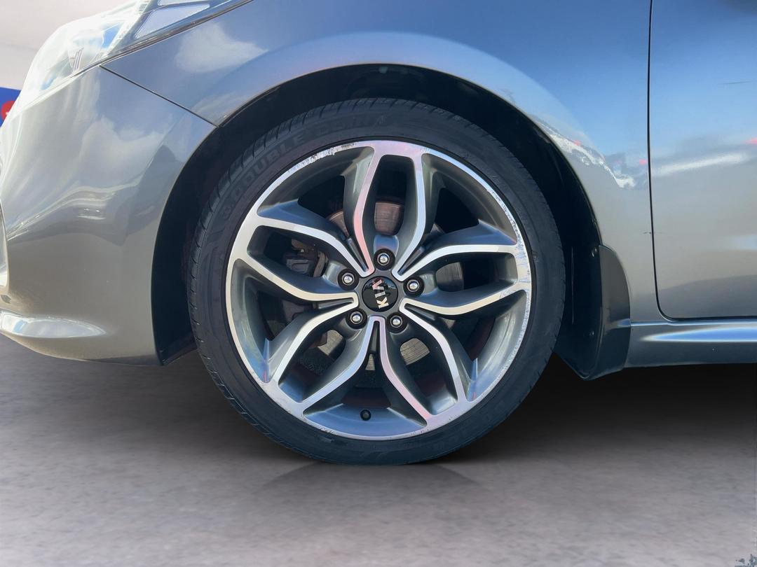 Photo '10' of KIA Koup
