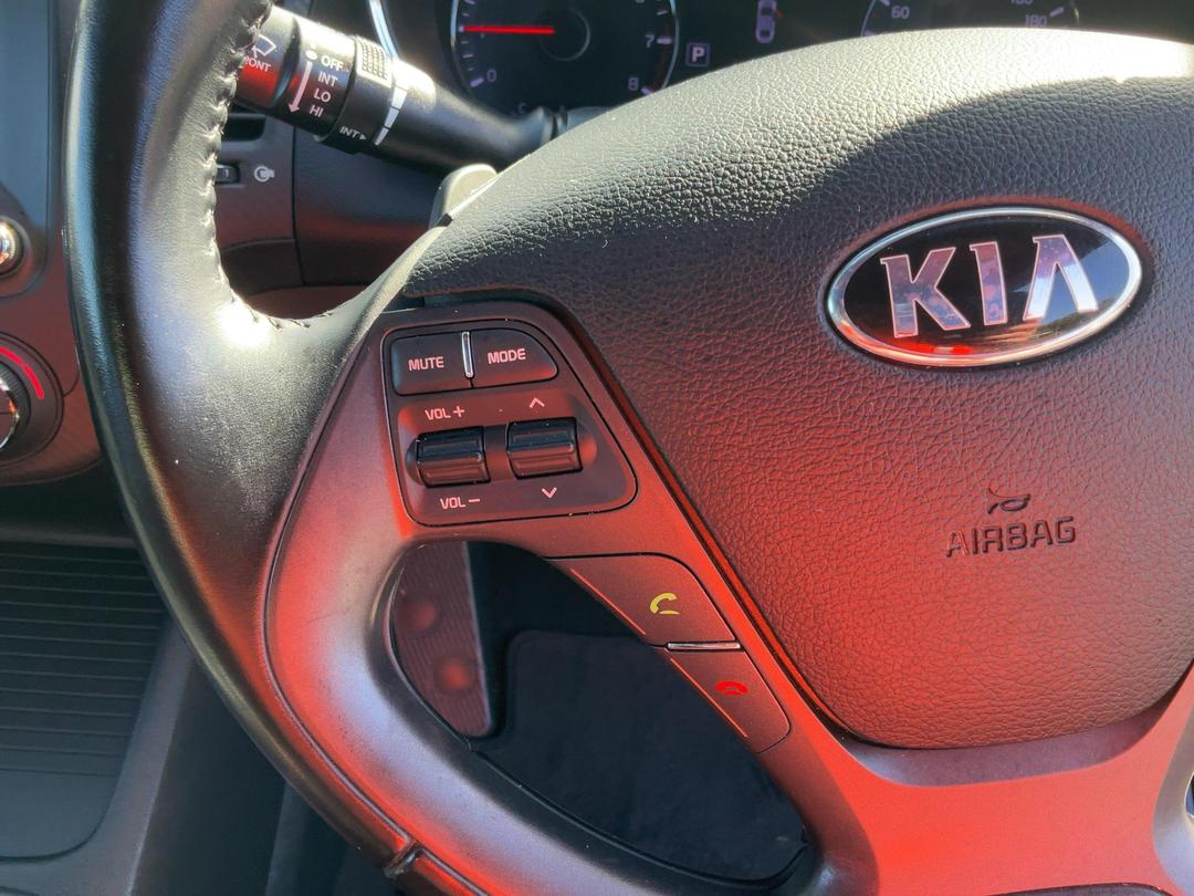 Photo '27' of KIA Koup