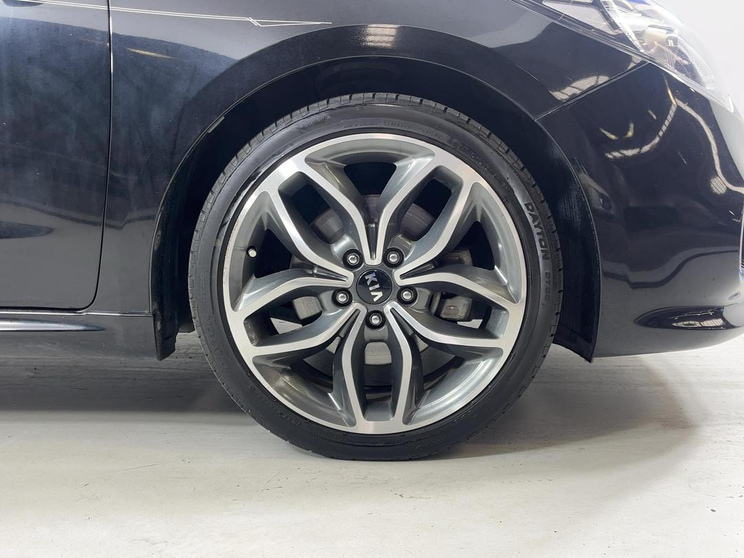 Photo '9' of KIA Koup