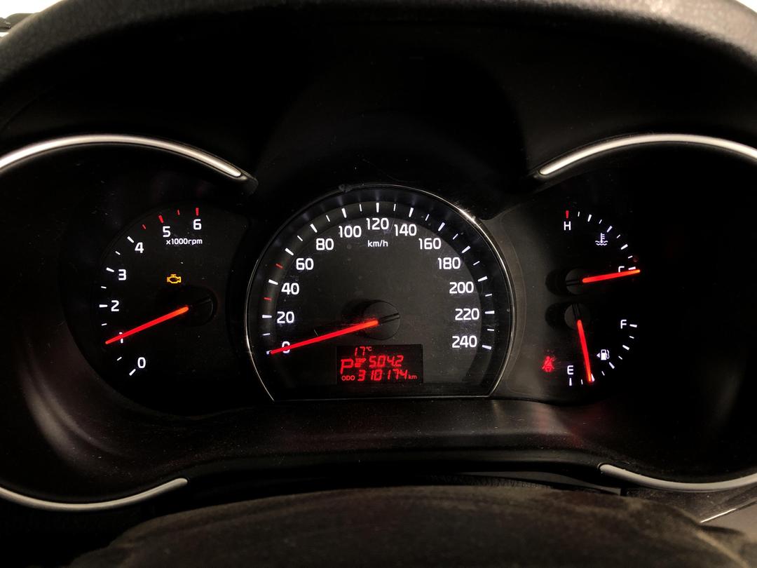 Photo '16' of KIA Sorento