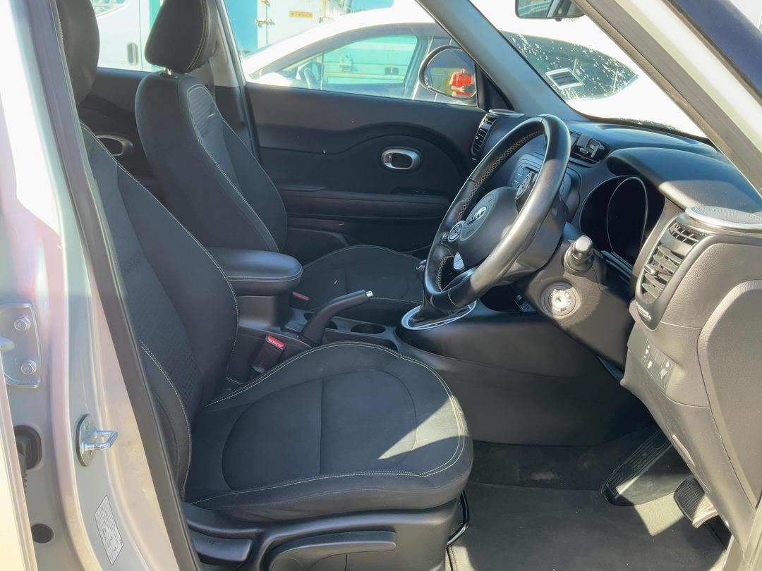 Photo '15' of KIA Soul EX Photo '15' of KIA Soul EX