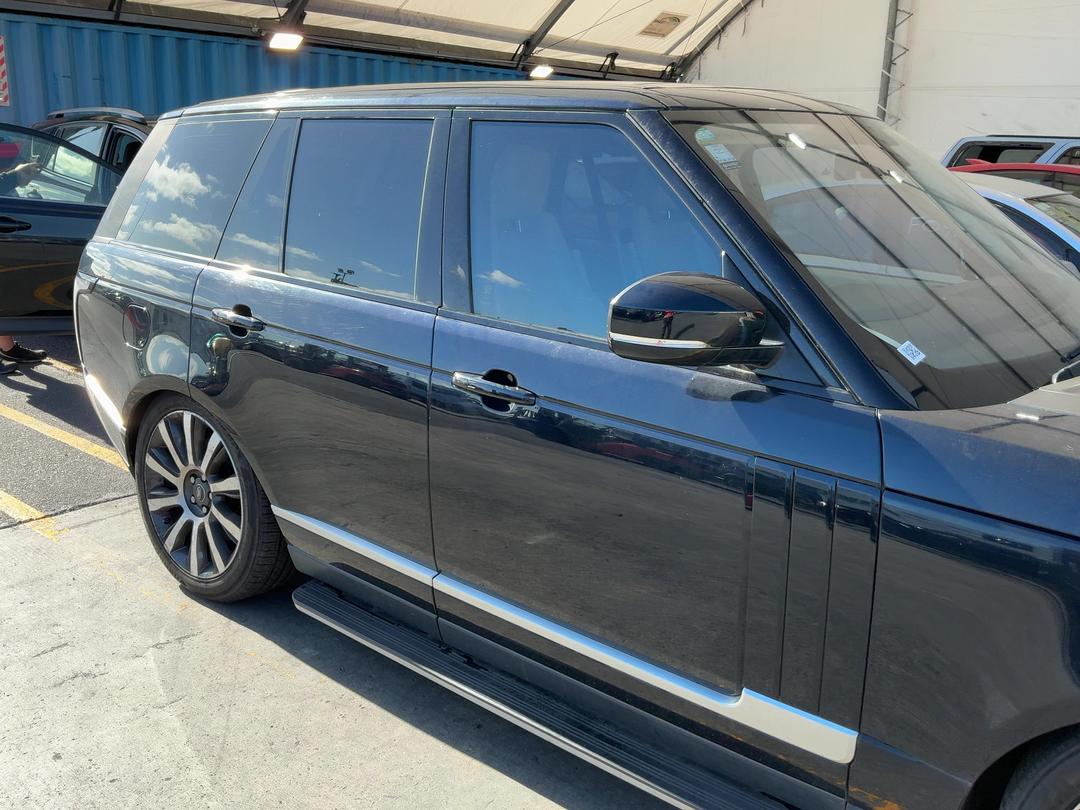 Photo '2' of Land Rover Range Rover SDV8 Vogue