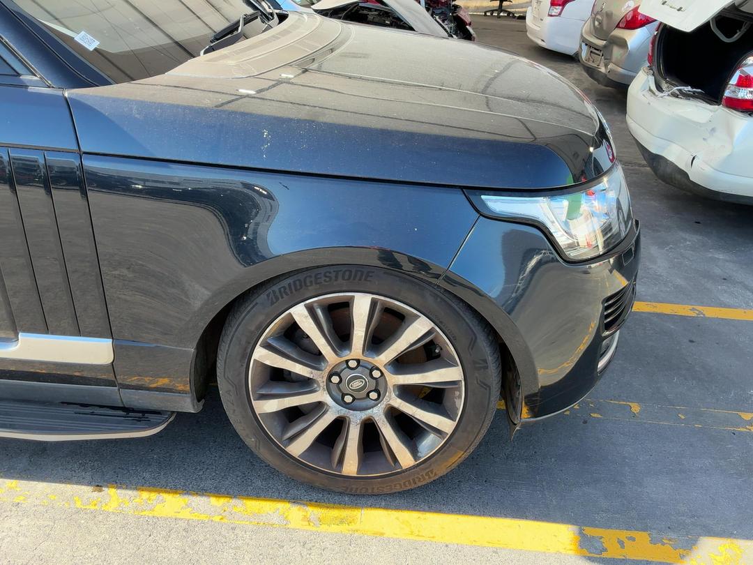 Photo '3' of Land Rover Range Rover SDV8 Vogue