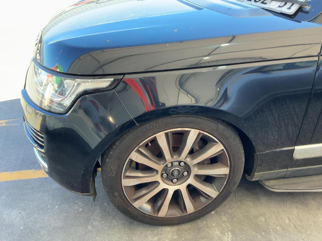 Photo '7' of Land Rover Range Rover SDV8 Vogue