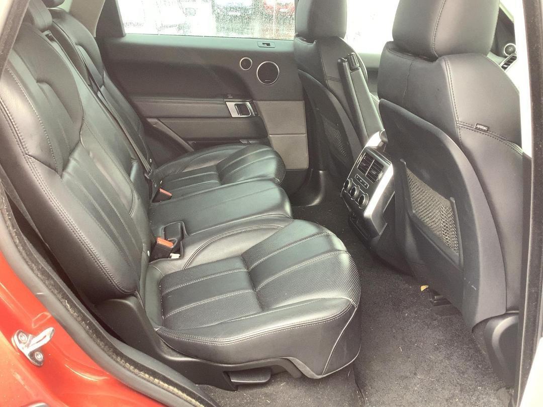 Photo '10' of Land Rover Range Rover Sport Photo '10' of Land Rover Range Rover Sport
