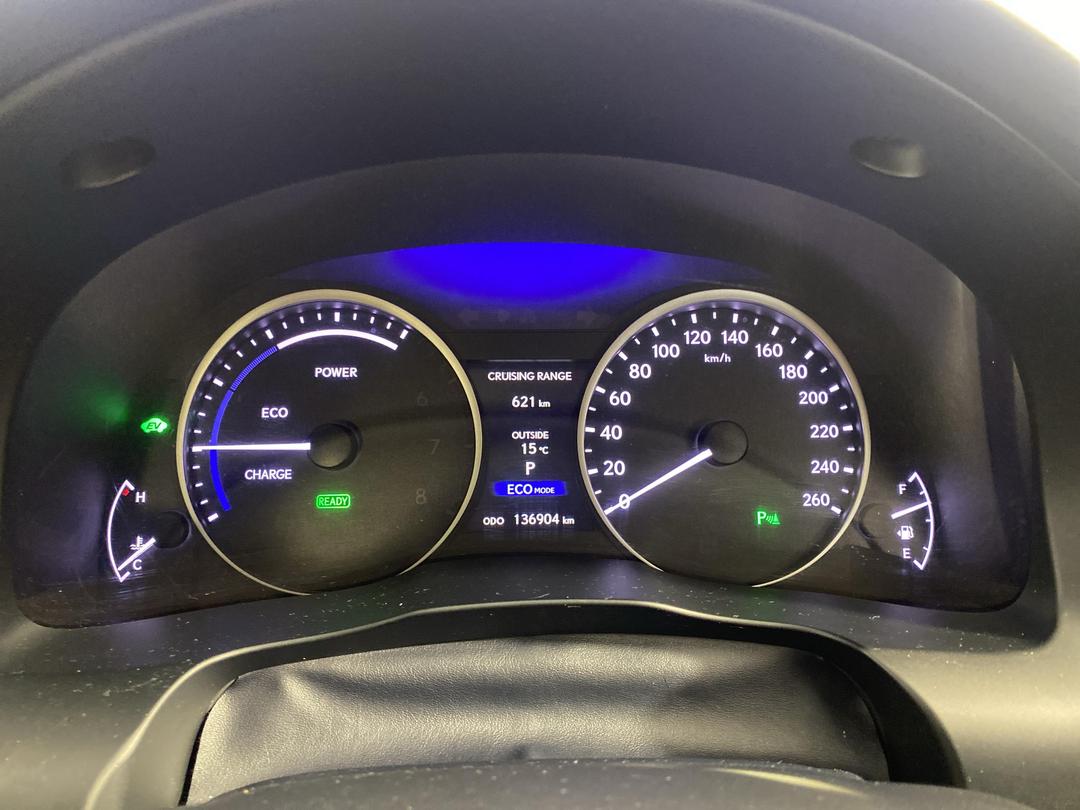 Photo '21' of Lexus ES300H