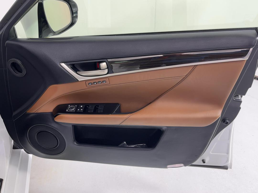 Photo '15' of Lexus GS450H