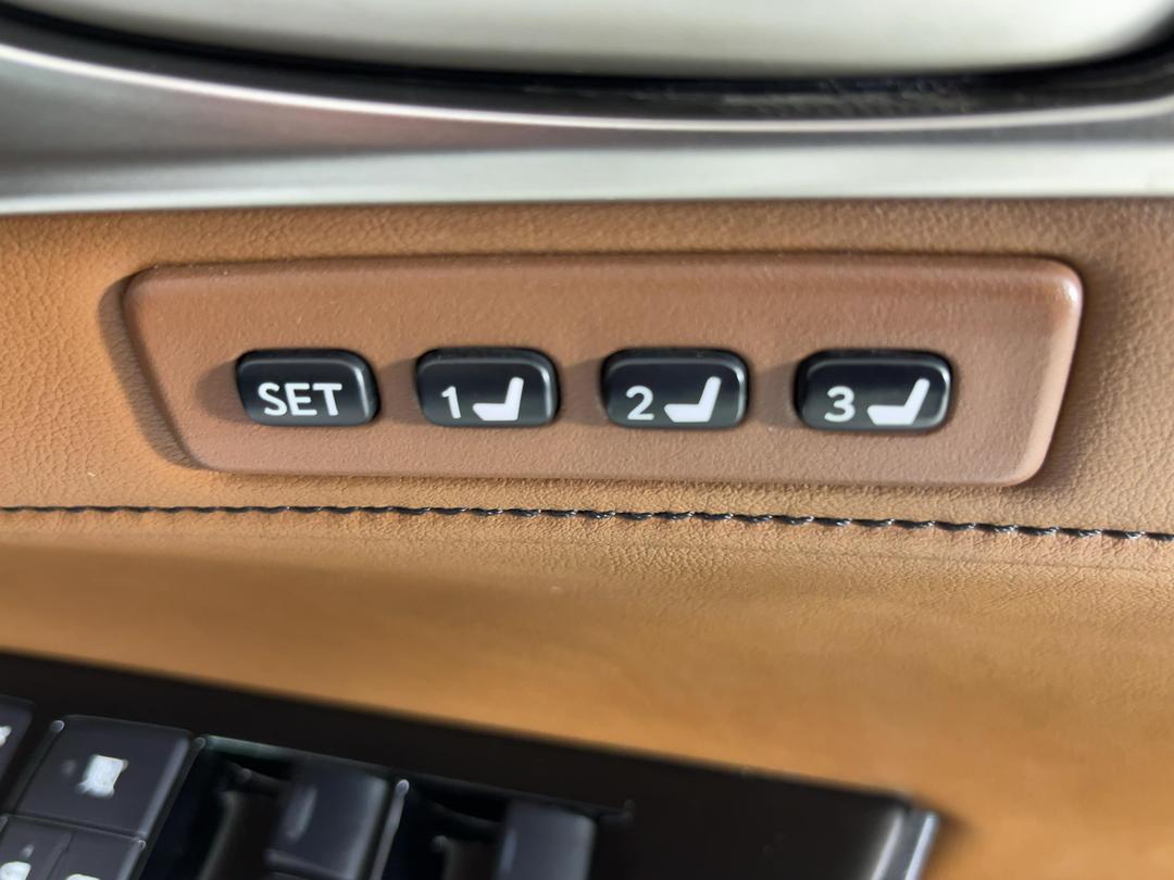 Photo '29' of Lexus GS450H