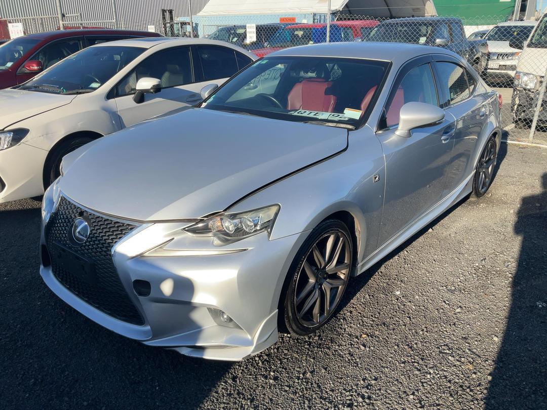 Photo '3' of Lexus IS300H