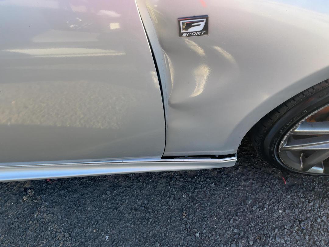 Photo '8' of Lexus IS300H