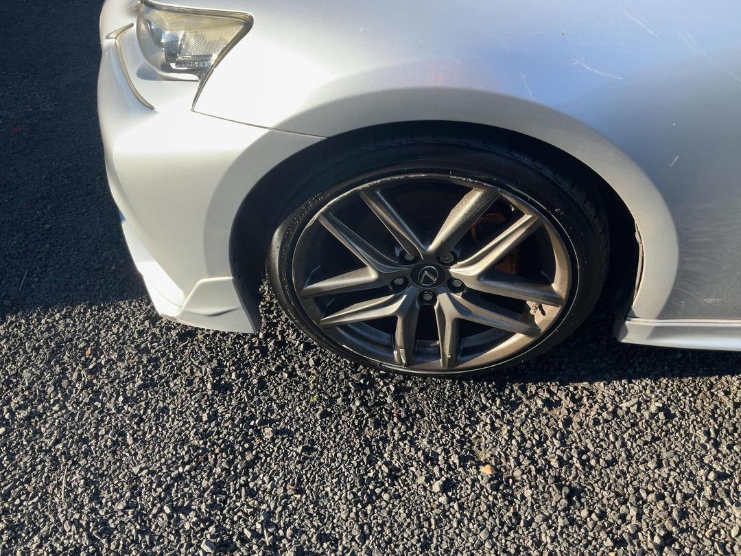 Photo '16' of Lexus IS300H