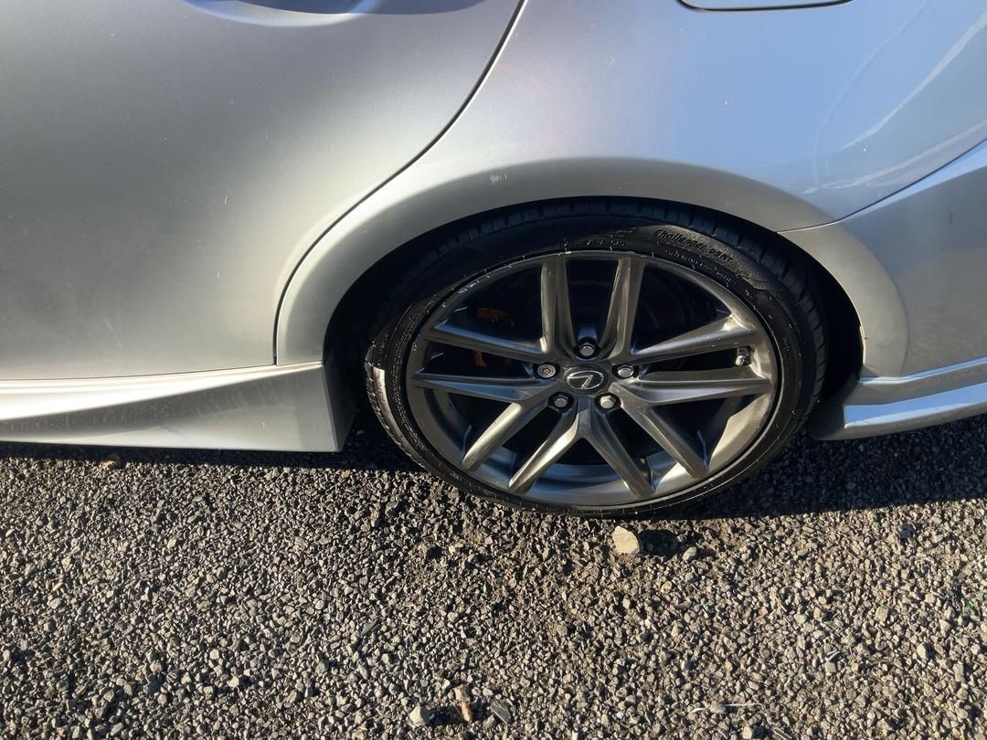 Photo '17' of Lexus IS300H