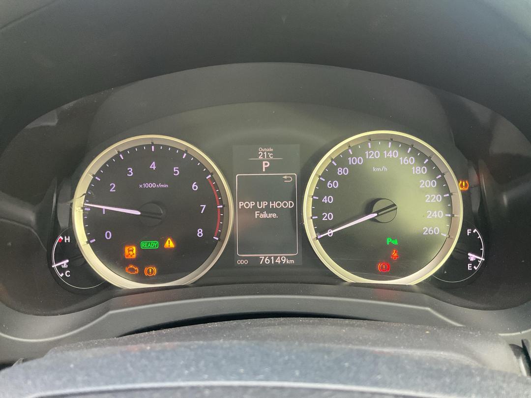 Photo '7' of Lexus IS300H