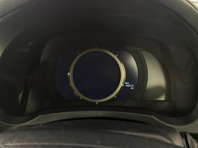 Photo '21' of Lexus IS300H
