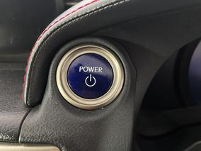 Photo '29' of Lexus IS300H