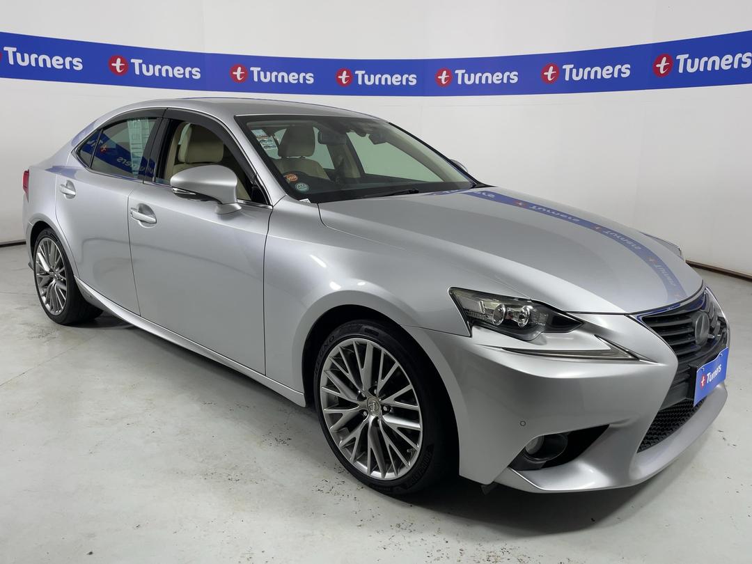 Photo '1' of Lexus IS300H